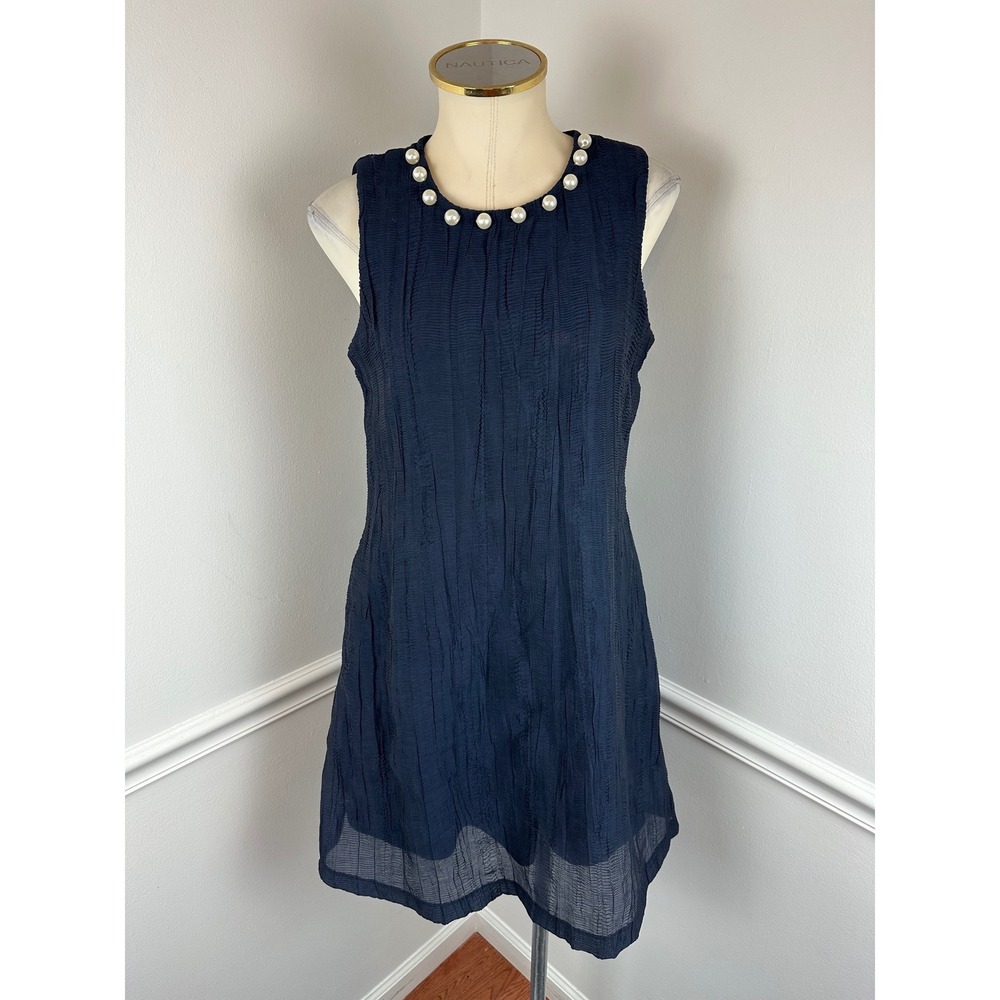 JUST TAYLOR Sleeveless Navy Blue Crinkle Faux Pearl Neckline 8